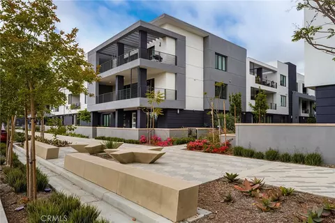 16377 Dawn Way #204, Tustin, CA 92782