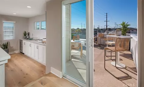 2907 Fisk Ln, Redondo Beach, CA 90278