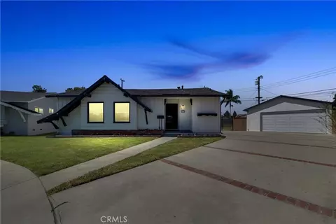 21100 Haston Pl, Lakewood, CA 90715