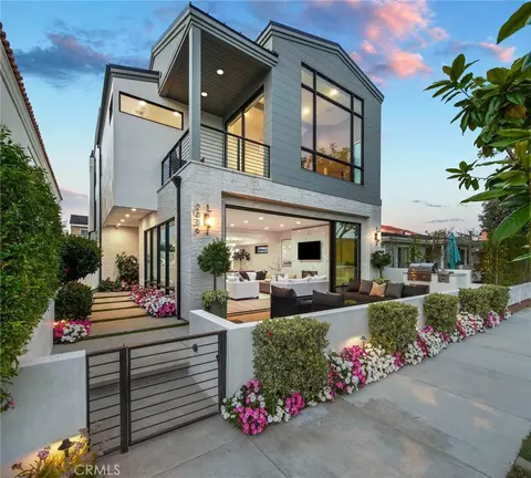 2036 E Ocean Blvd, Newport Beach, CA 92661
