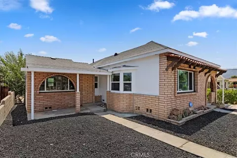 110 N Lindsay St, Lake Elsinore, CA 92530