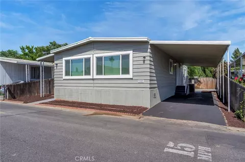 300 Florence Ln, Bakersfield, CA 93308