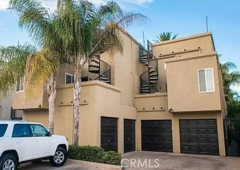 1851 Hornblend St, San Diego, CA 92109