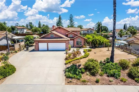 249 Clearwood Ave, Riverside, CA 92506