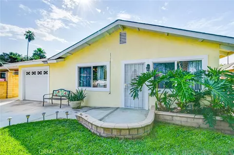 30184 Brown St, Lake Elsinore, CA 92530