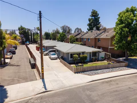 2232 Pacific Ave, Costa Mesa, CA 92627