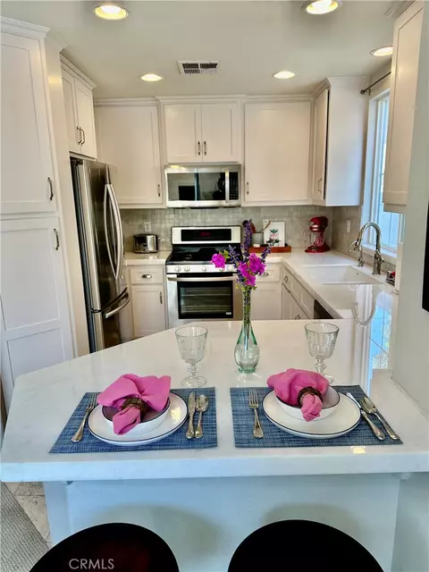 207 Kensington Park #19, Irvine, CA 92606