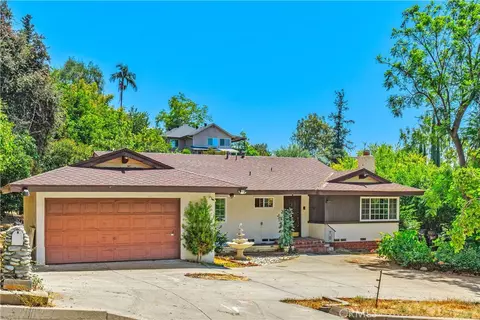 574 Sierra Meadows Dr, Sierra Madre, CA 91024