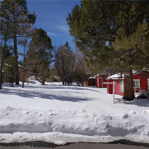 864 San Bernardino Ave, Sugarloaf, CA 92386