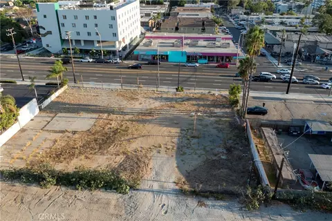 3527 Pacific Coast Hwy, Signal Hill, CA 90755