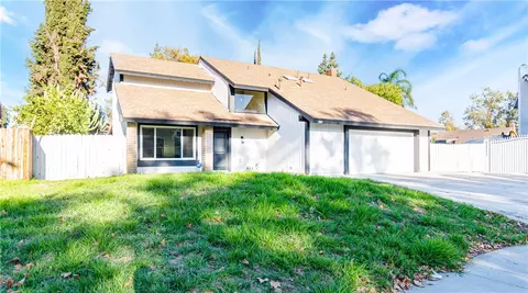 3889 Middleton Pl, Riverside, CA 92505