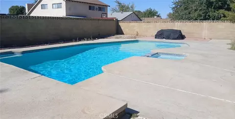 44511 E Fenhold St E, Lancaster, CA 93535