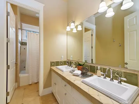 Bath - 28291 Williams Canyon Rd, Silverado, CA 92676 photo 6 of 7