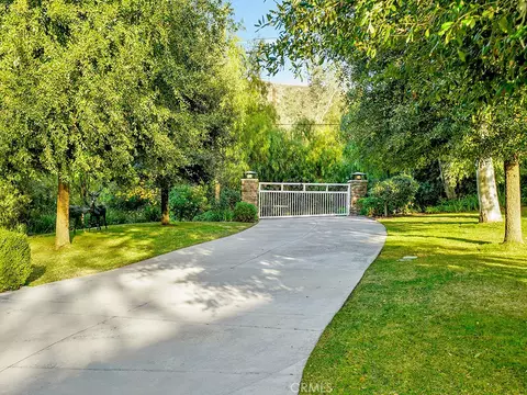 Exterior - 28291 Williams Canyon Rd, Silverado, CA 92676 photo 8 of 31