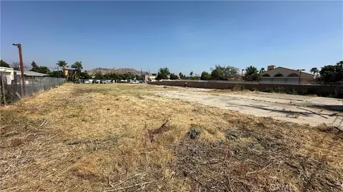 3715 Avalon St, Jurupa Valley, CA 92509