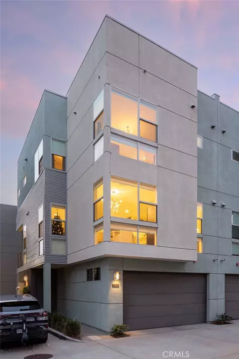 143 Tribeca Way, Costa Mesa, CA 92627