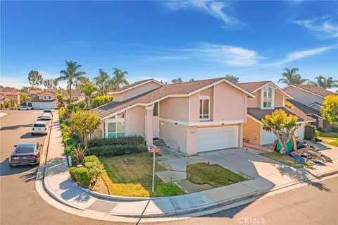 28 Abeto, Irvine, CA 92620