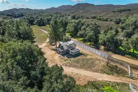 36000 Tenaja Truck Trl, Lake Elsinore, CA 92530