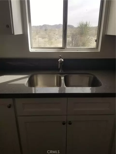 Kitchen - 31072 Azurite Rd, Lucerne Valley, CA 92356 photo 2 of 3