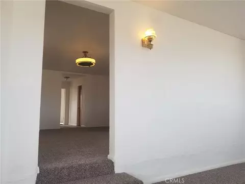 Living - 31072 Azurite Rd, Lucerne Valley, CA 92356 photo 3 of 8