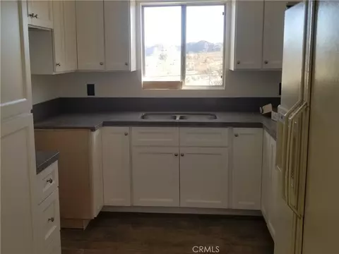 Kitchen - 31072 Azurite Rd, Lucerne Valley, CA 92356 photo 3 of 3