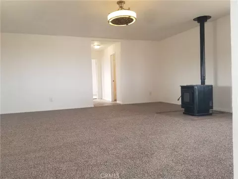 Living - 31072 Azurite Rd, Lucerne Valley, CA 92356 photo 6 of 8