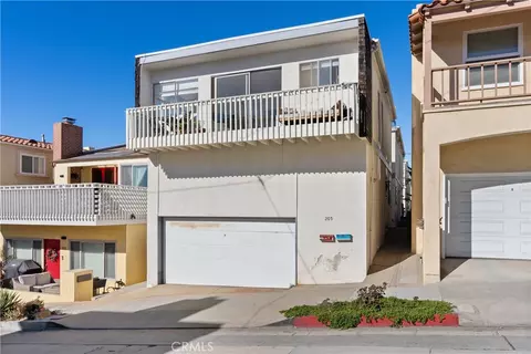 205 38th St, Manhattan Beach, CA 90266