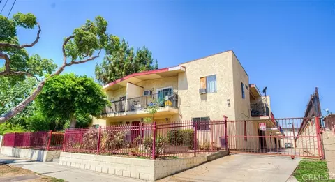 839 N Summit Ave, Pasadena, CA 91103