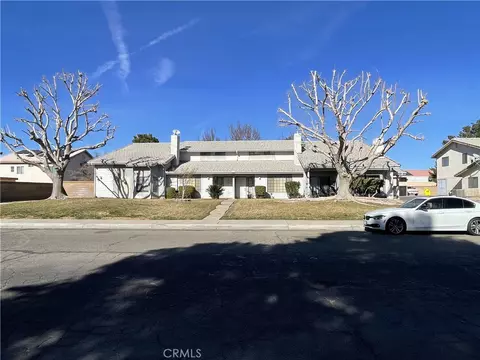 1801 E Avenue J10, Lancaster, CA 93535