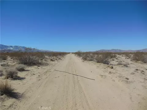 139 Cuarto St, Lucerne Valley, CA 92356 photo 3