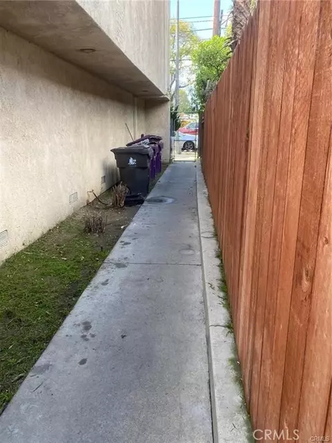 6140 Orange Ave, Long Beach, CA 90805 photo 8