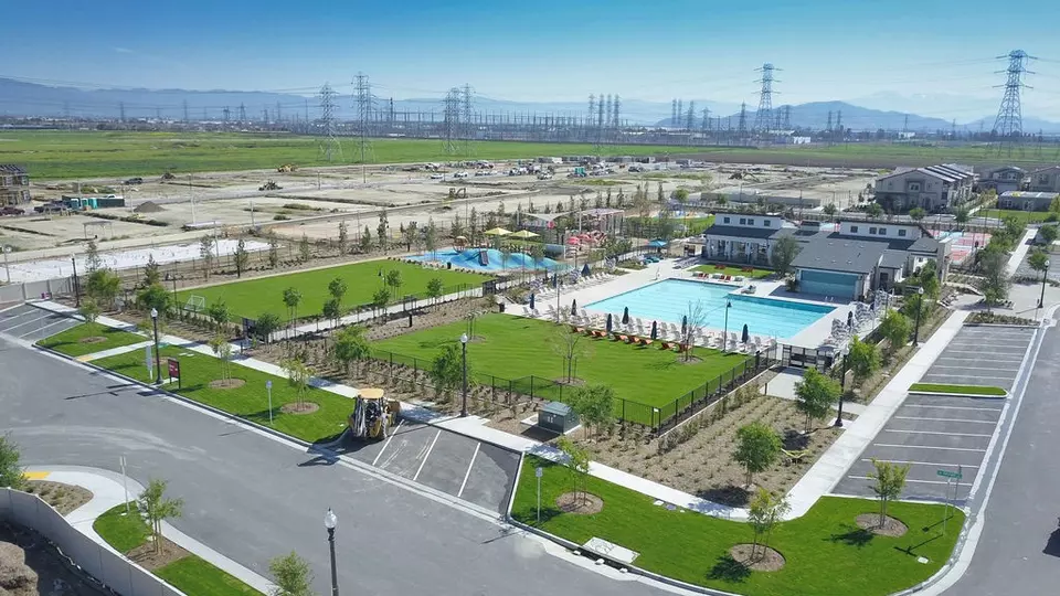 View/Area - 4101 S Wildflax Paseo #156, Ontario, CA 91761 photo 4 of 7