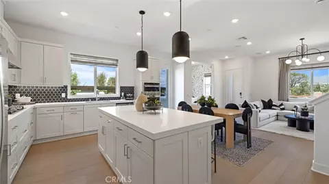 127 Scoville, Irvine, CA 92618