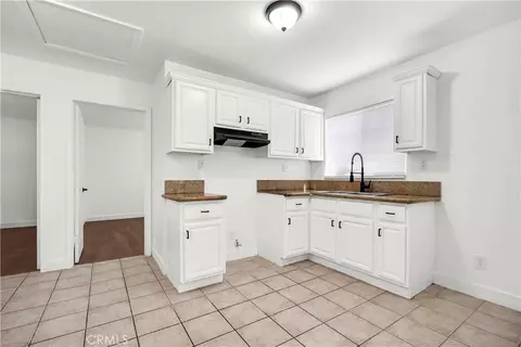 125 W Tichenor St, Compton, CA 90220