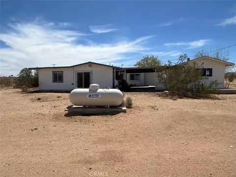 Exterior - 2674 Chapton Ln, Landers, CA 92285 photo 5 of 7