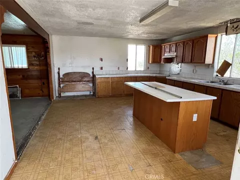 Kitchen - 2674 Chapton Ln, Landers, CA 92285 photo 2 of 2