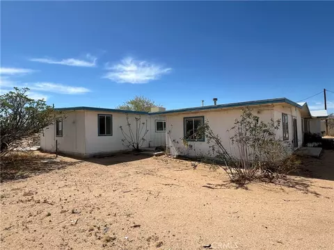 Exterior - 2674 Chapton Ln, Landers, CA 92285 photo 3 of 7