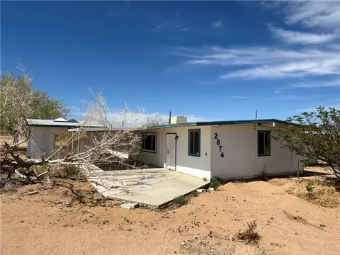 Exterior - 2674 Chapton Ln, Landers, CA 92285 photo 4 of 7
