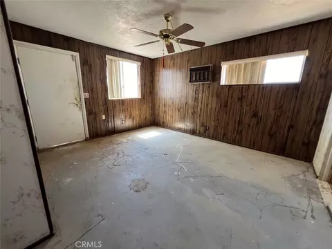 Living - 2674 Chapton Ln, Landers, CA 92285 photo 2 of 6
