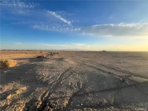 1148 Desert Kist Ave, Thermal, CA 92274