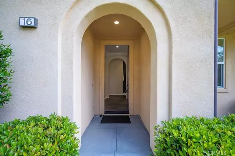 Entry Way - 16 Aryshire Ln, Ladera Ranch, CA 92694 photo 1 of 5