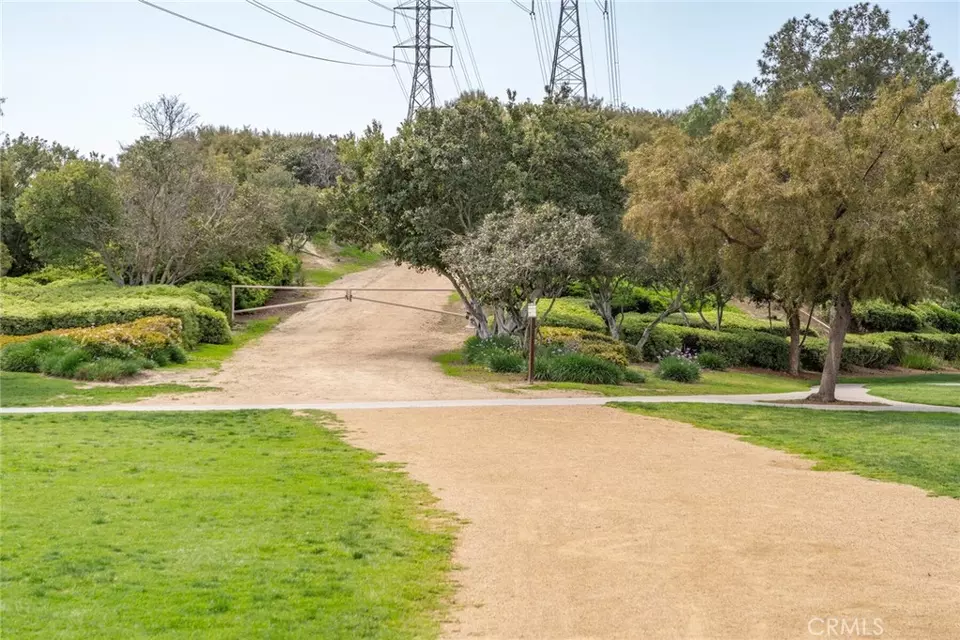 Exterior - 16 Aryshire Ln, Ladera Ranch, CA 92694 photo 11 of 11