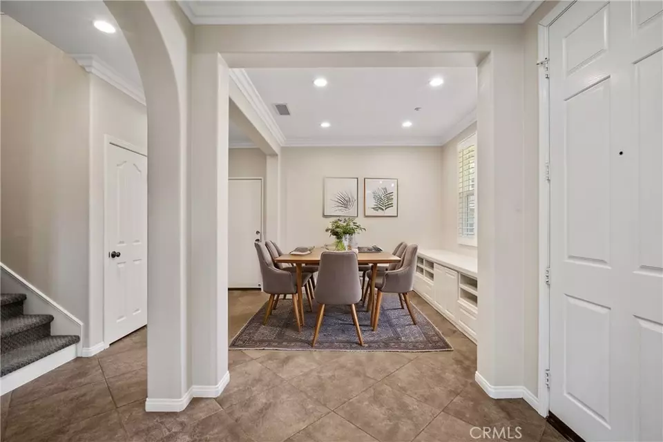 Entry Way - 16 Aryshire Ln, Ladera Ranch, CA 92694 photo 2 of 5