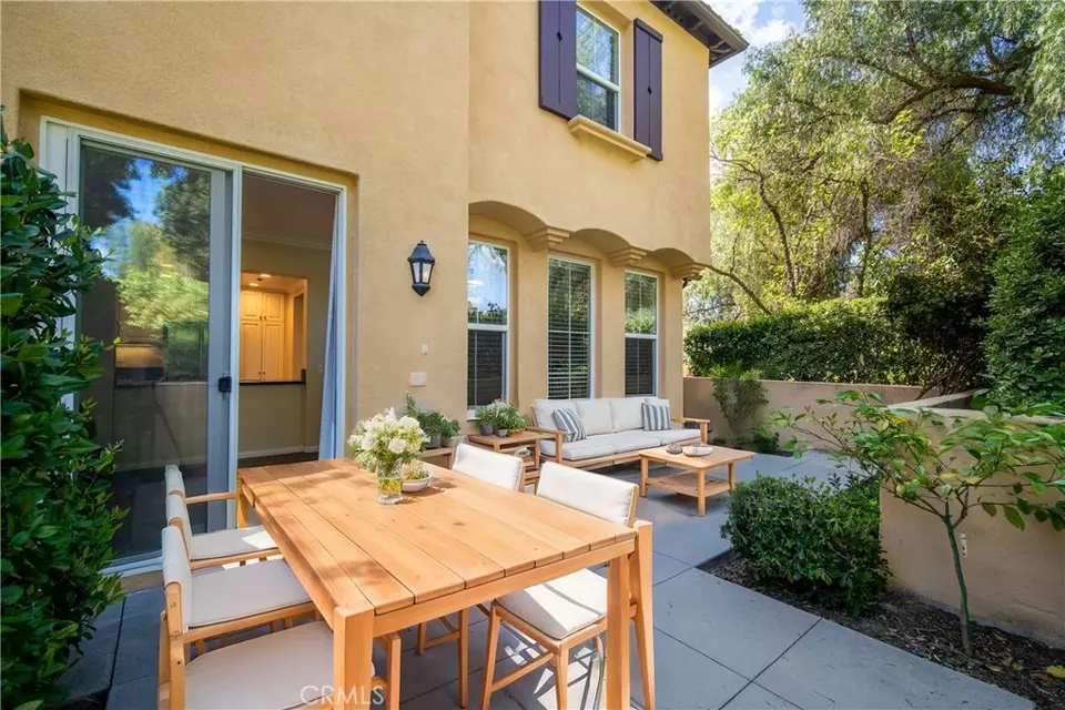 Exterior - 16 Aryshire Ln, Ladera Ranch, CA 92694 photo 2 of 11