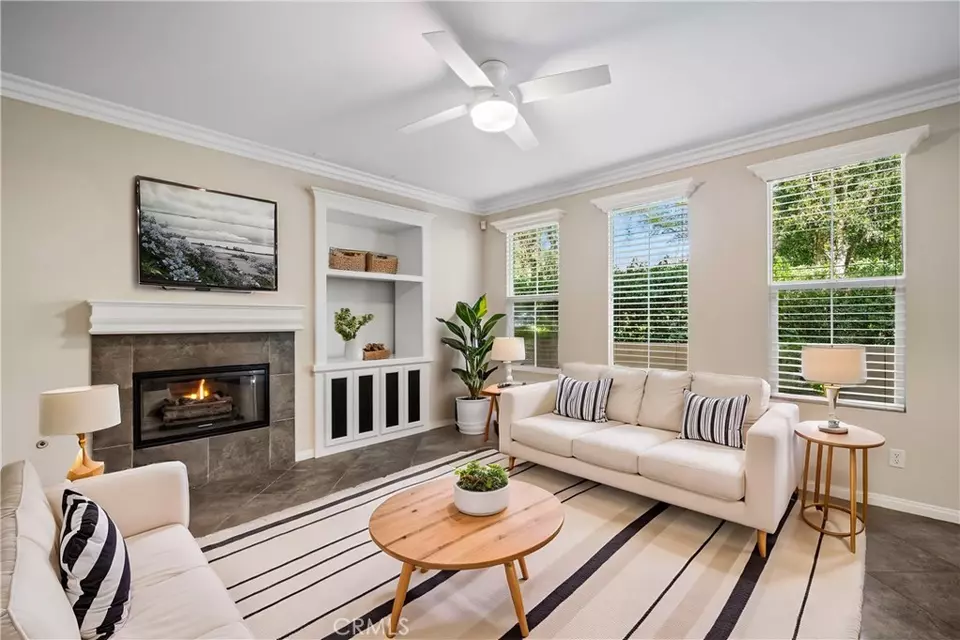 Living - 16 Aryshire Ln, Ladera Ranch, CA 92694 photo 1 of 5
