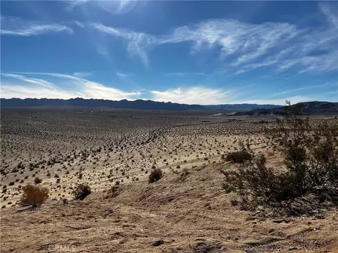 5055 Shoshone Valley Rd, Twentynine Palms, CA 92277
