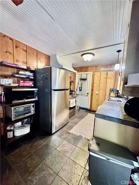 Kitchen - 45583 Poso Park Dr, Posey, CA 93260 photo 4 of 4