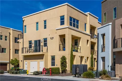 184 Harringay, Irvine, CA 92618
