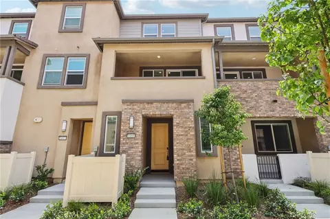 1460 Stratus Dr, Pomona, CA 91768