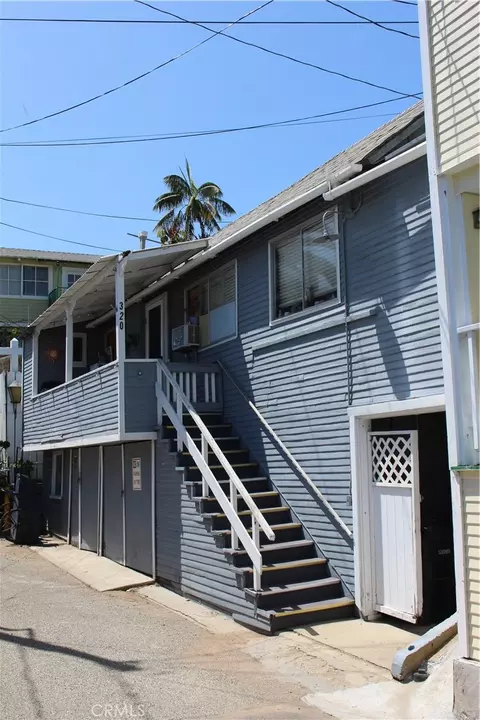 320 Metropole Ave #C, Avalon, CA 90704
